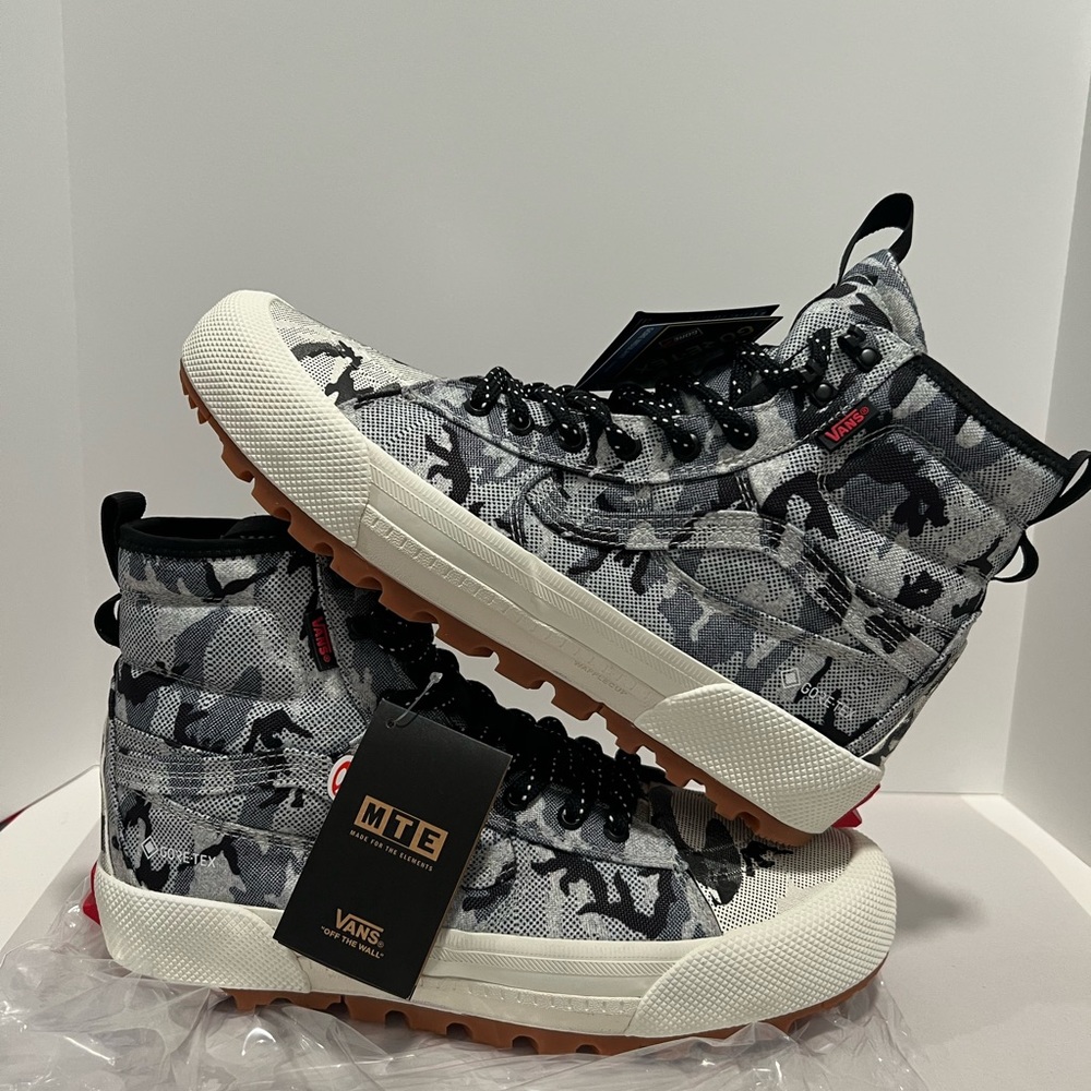 Vans Sk8 hi MTE Goretex size 10 and 11
